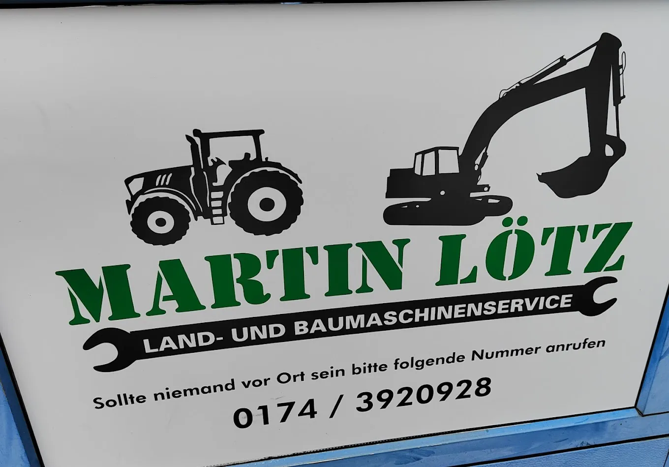 Martin Lötz Land- und Baumaschinenservice - Logo